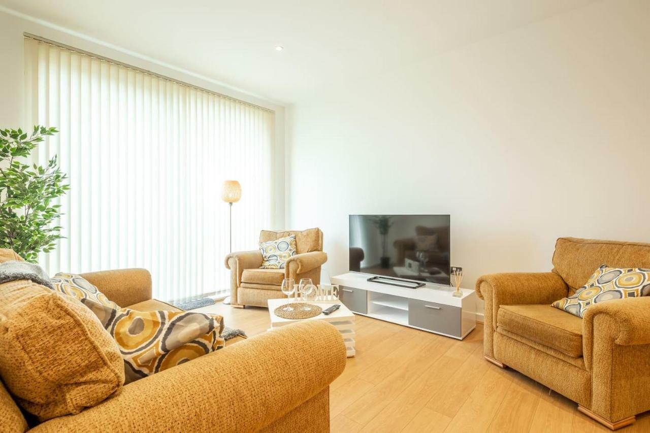 Central Bedford: Two Bedrooms, Breakfast Basket Exterior foto